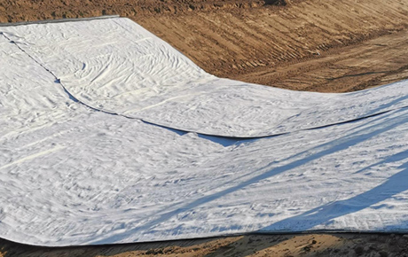 What is the best liner for landfills?