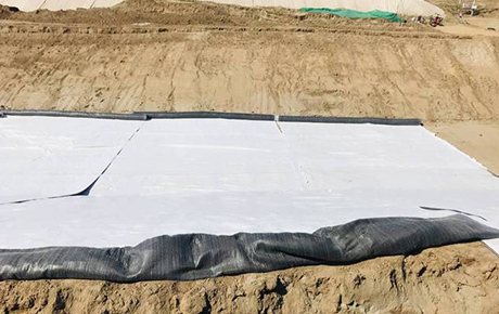 Factory Price Sodium Bentonite Geosynthetic Clay Liner (GCL) for Artificial Lake Seepage Control